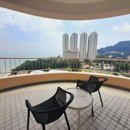Rainbow Paradise Beachfront Penang Tanjung Bungah  Exterior foto