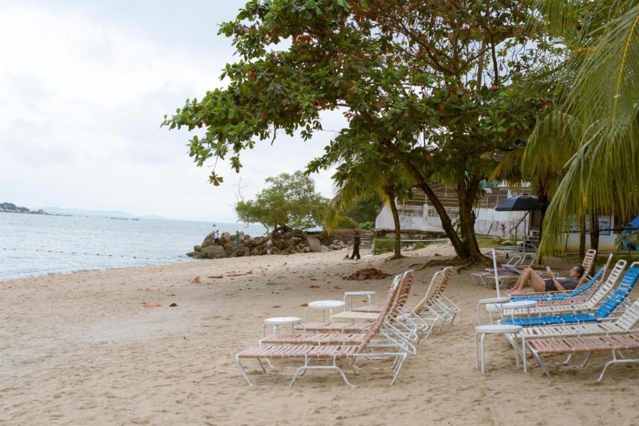 Rainbow Paradise Beachfront Penang Tanjung Bungah  Exterior foto